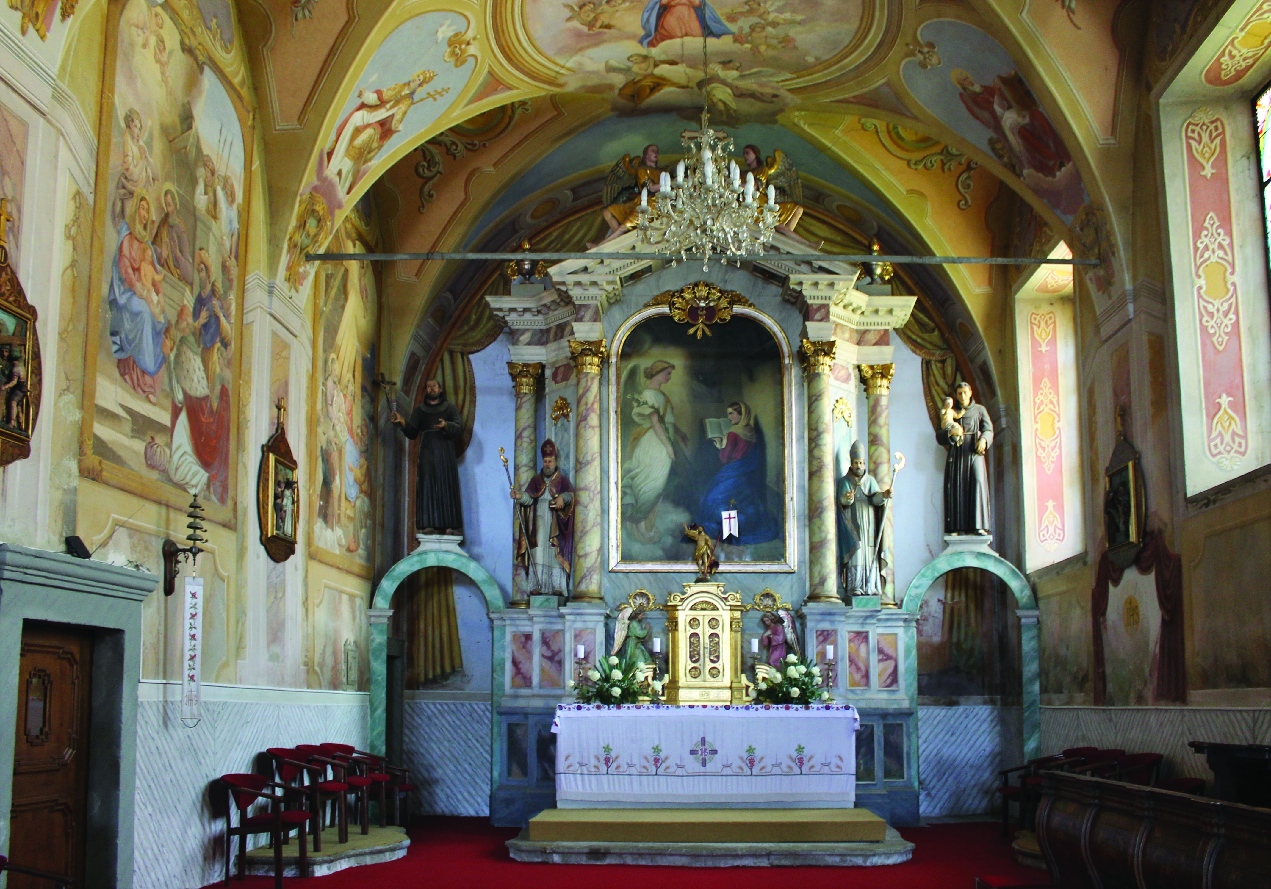 <p>glavni oltar braće Fantoni, 1859, samostanska i župna crkva Navje&scaron;tenja Blažene Djevice Marije</p>