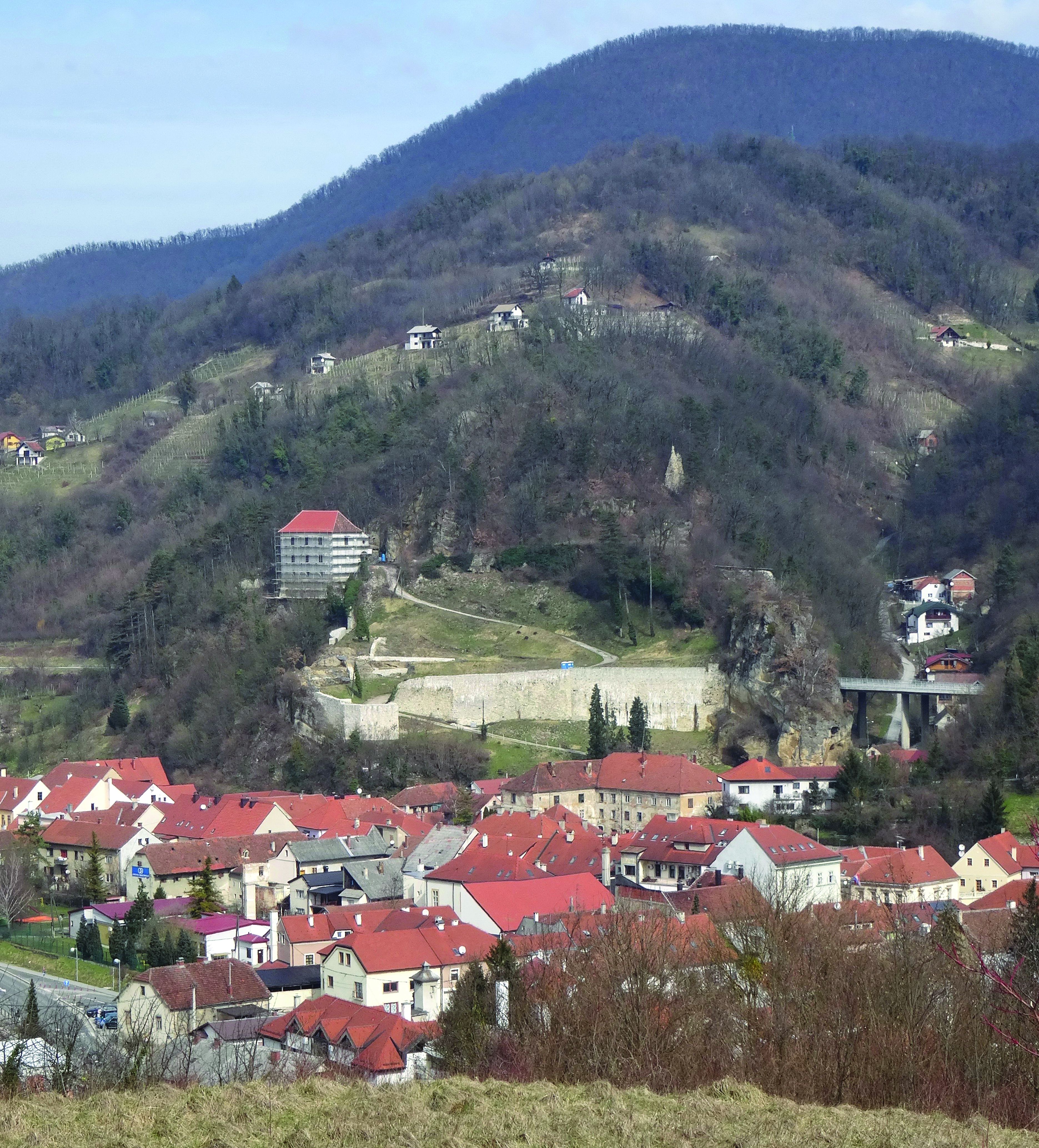 <p>pogled prema sredi&scaron;tu i Starome gradu</p>