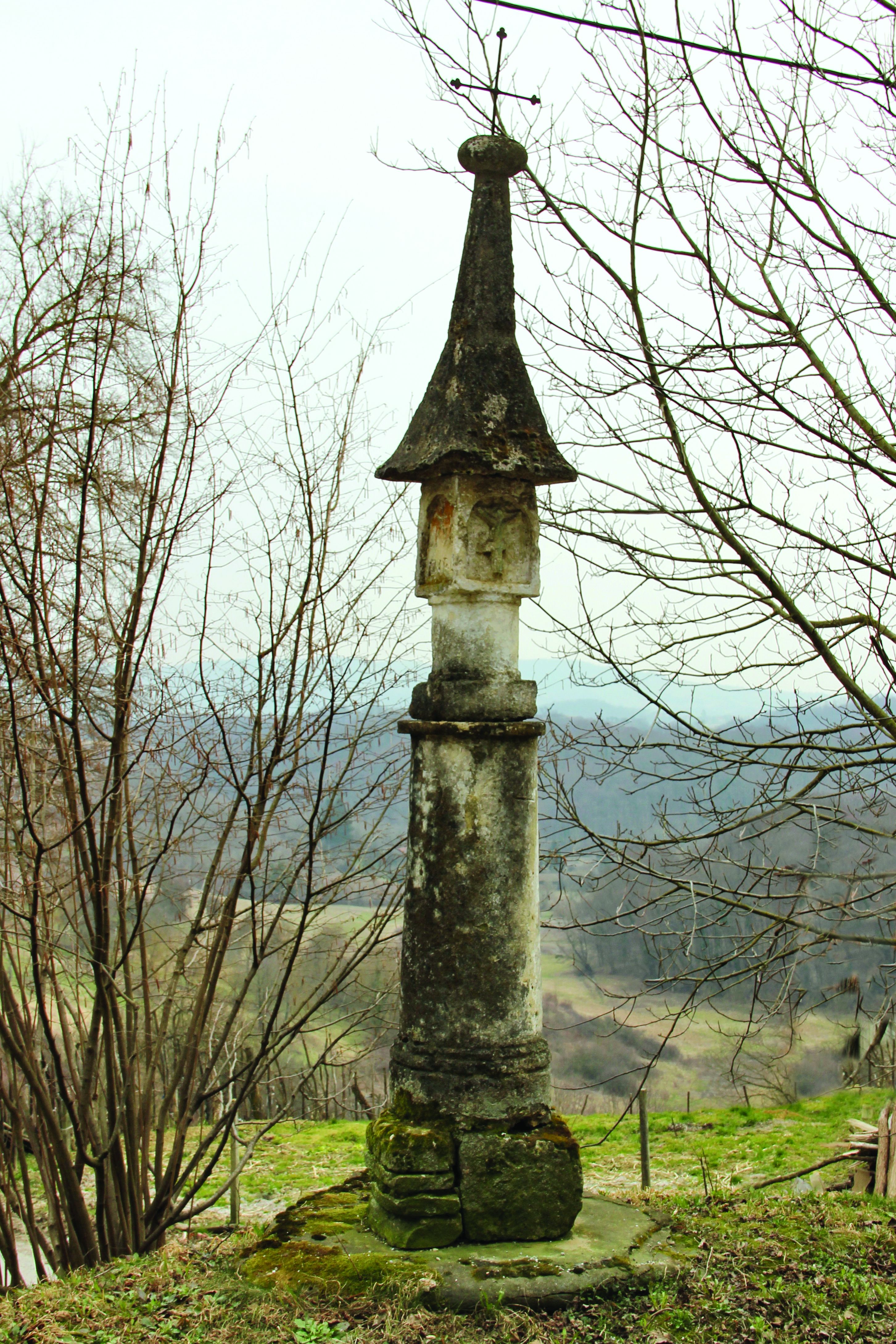 pilovi, poklonci i raspela