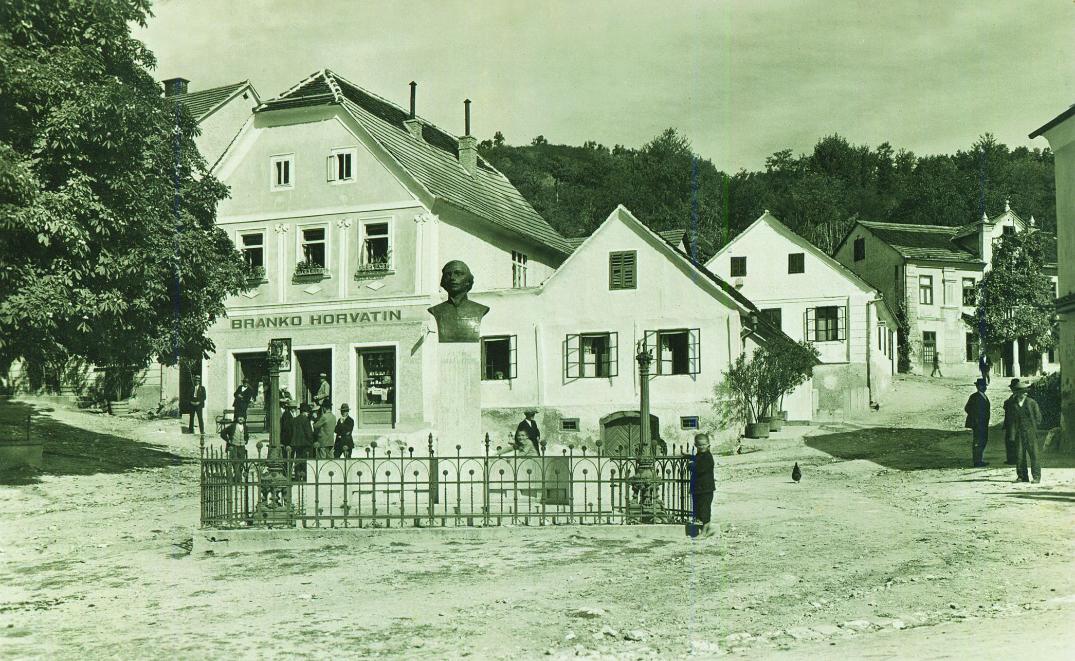 <p>gradski trg, prva polovica XX. st.</p>