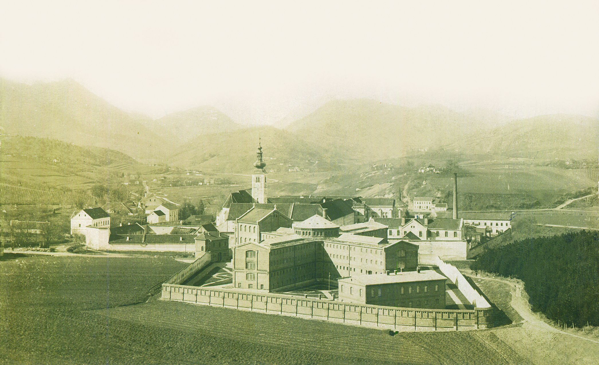<p>kaznionička zgrada, 1914, Lepoglava</p>