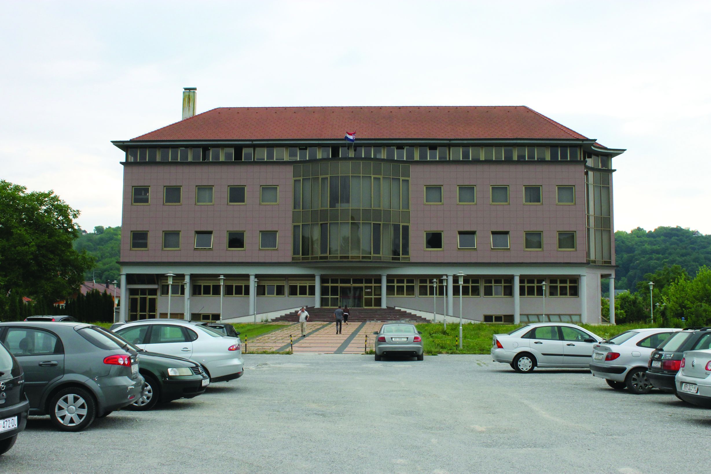 <p>zgrada suda, tzv. palača pravde, 2005.</p>