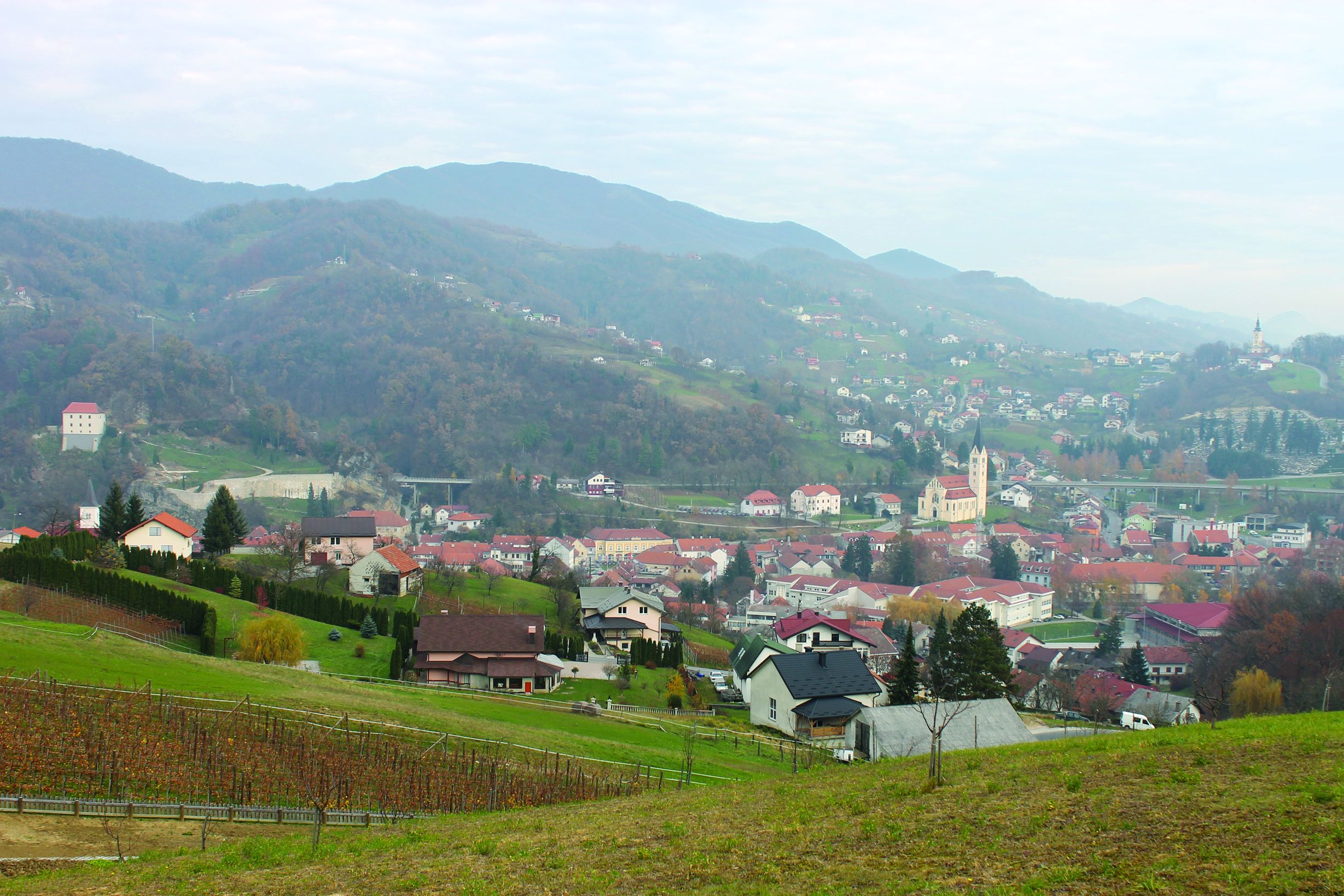 <p>pogled prema Tr&scaron;kome Vrhu</p>