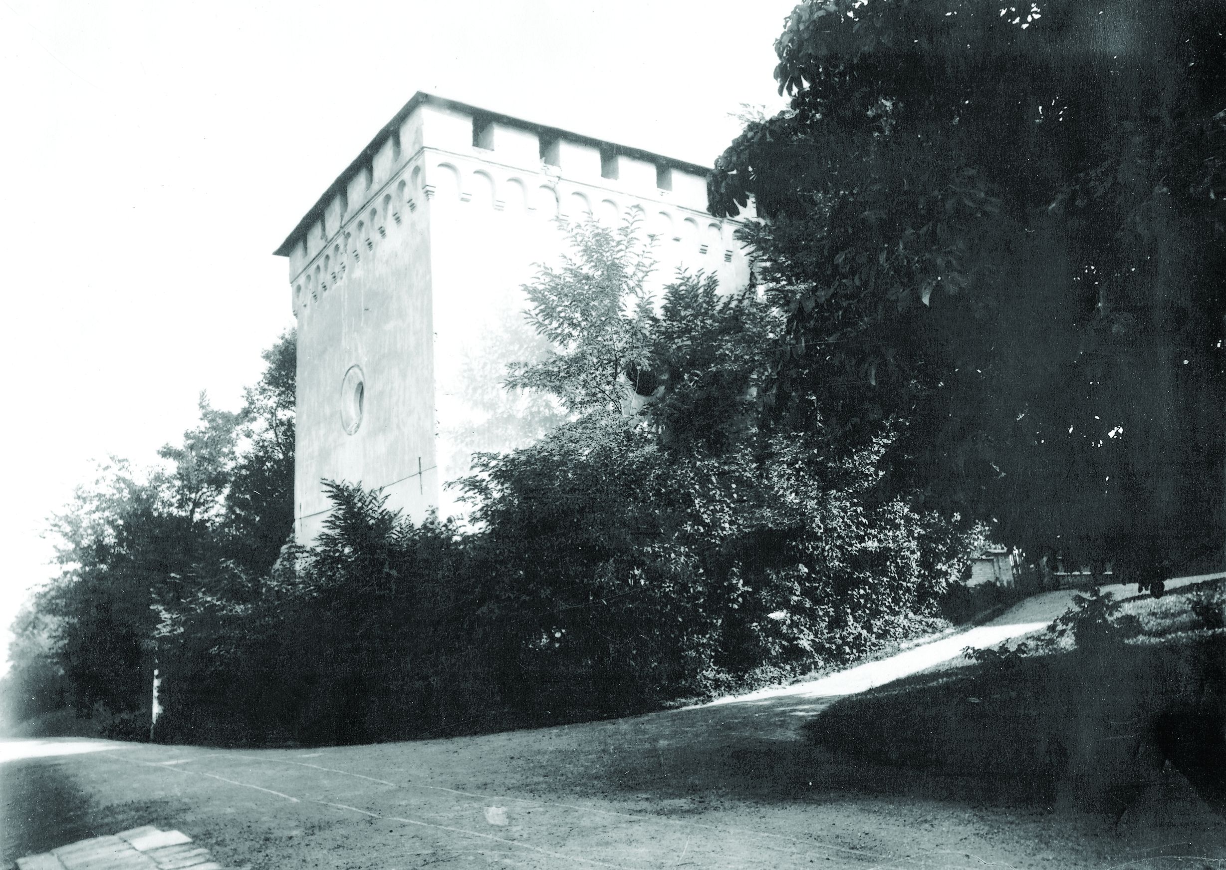 <p>južna kula dvorca Dra&scaron;ković, nakon 1584.</p>