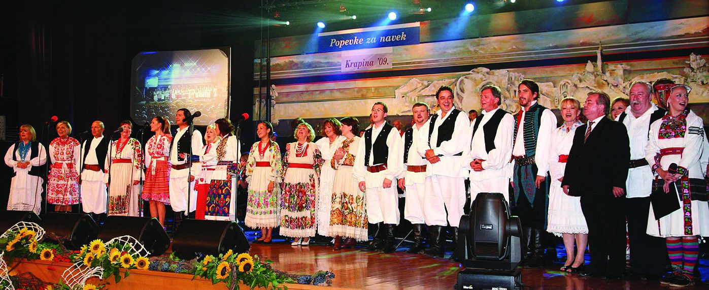 <p>zavr&scaron;ni nastup izvođača, 2009.</p>