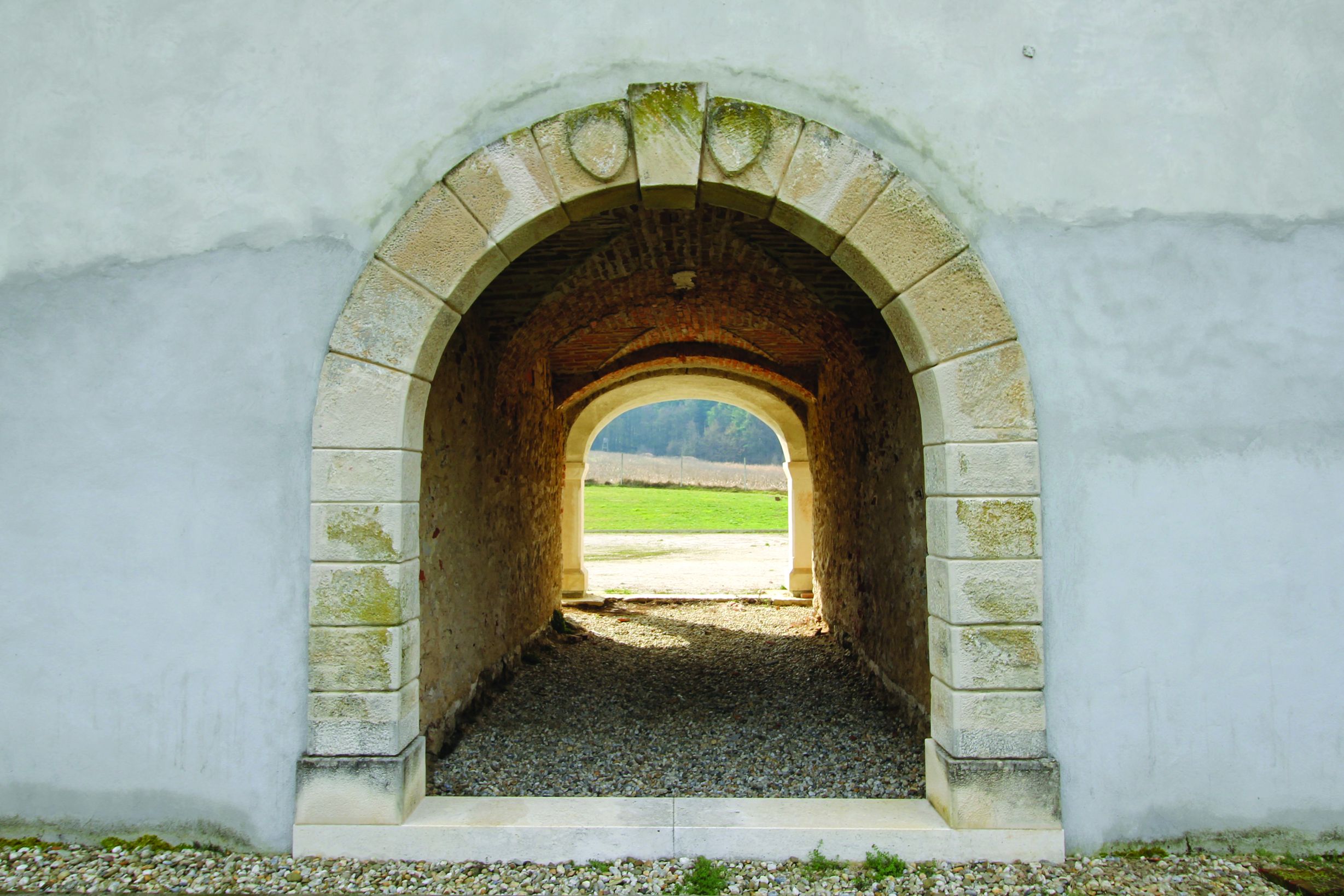 <p>prolaz dvorca Bela II</p>