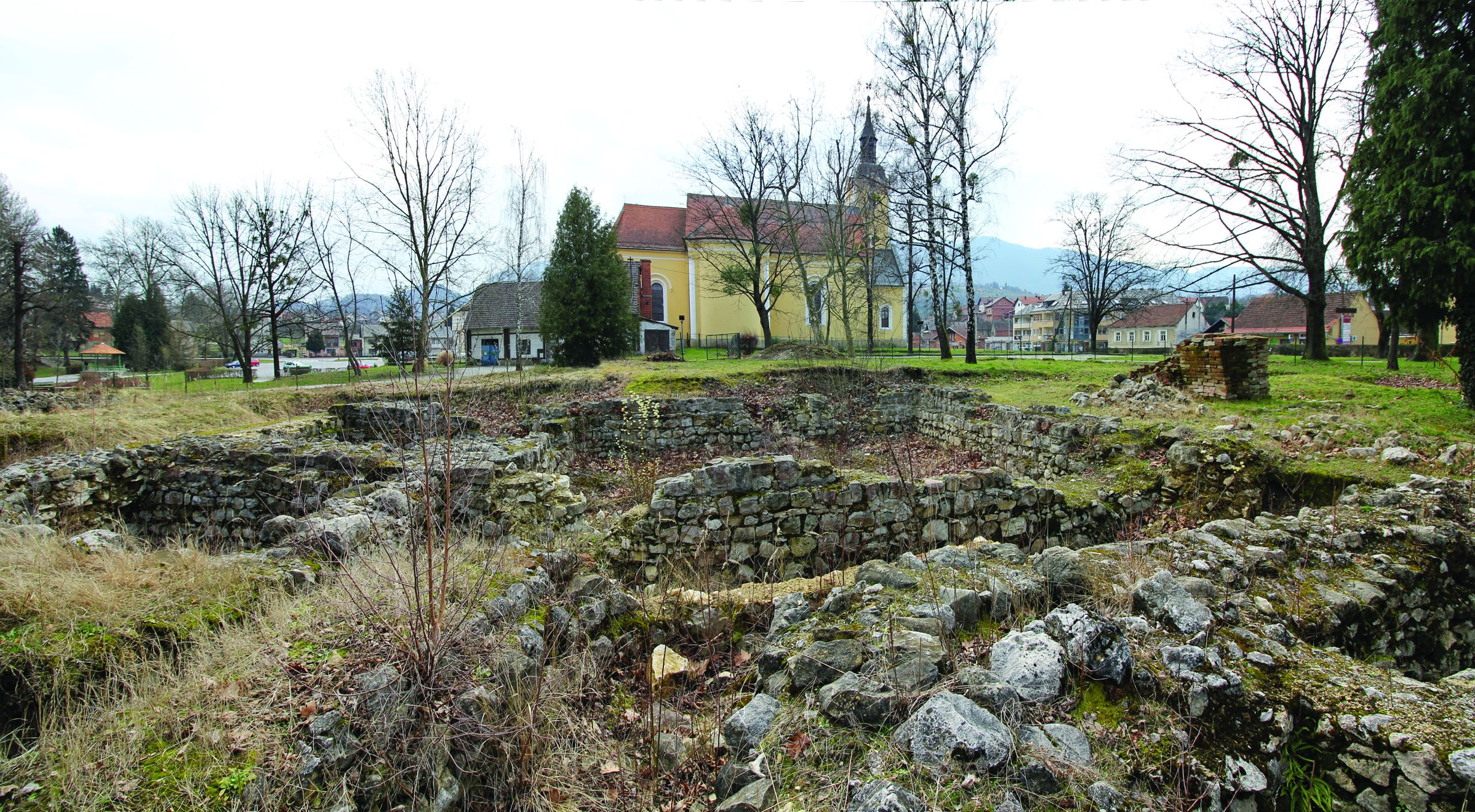 <p>ostatci Staroga grada</p>