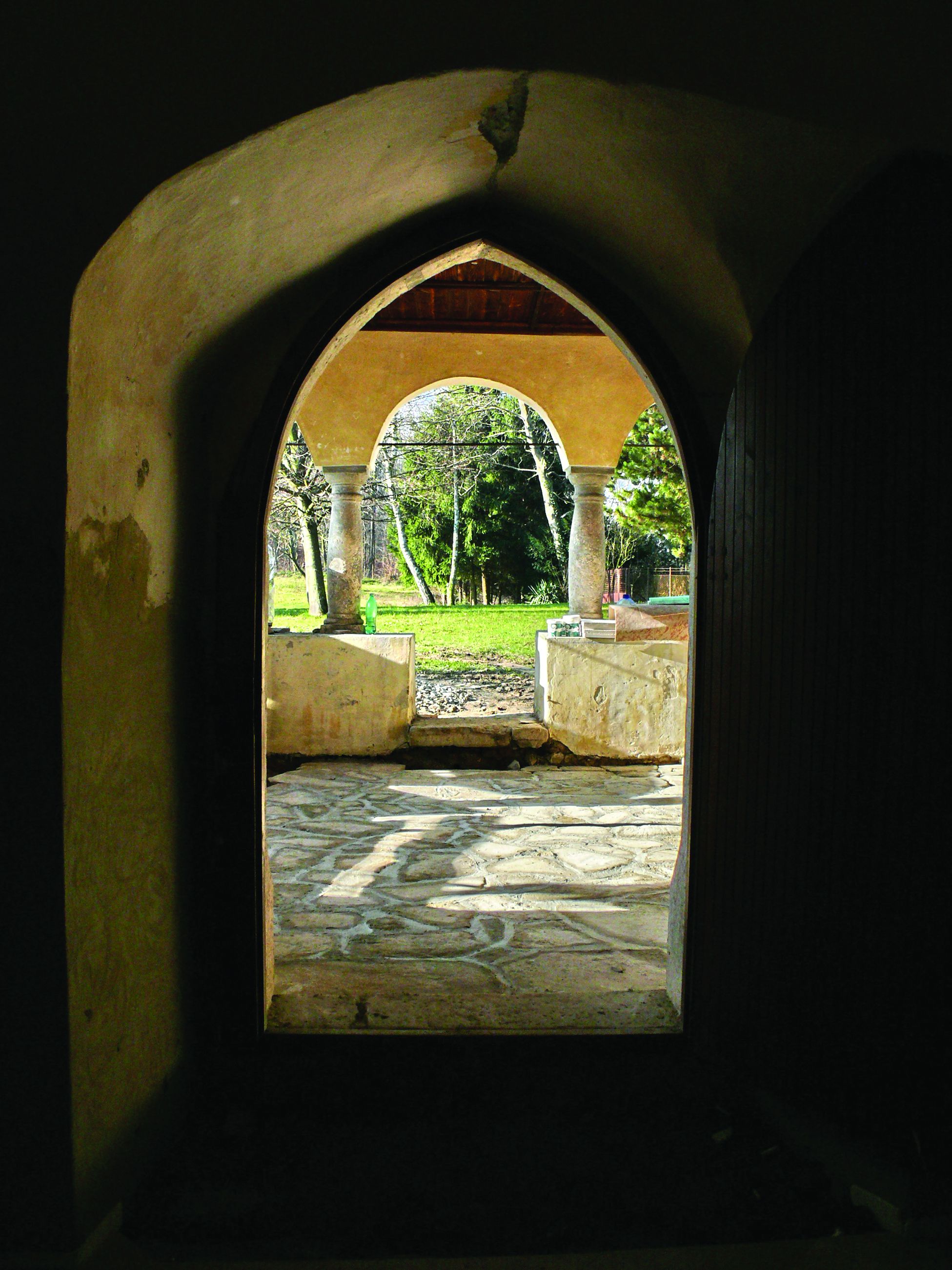 <p>predvorje, 1676, kapela sv. Marije Magdalene, Kuzminec</p>