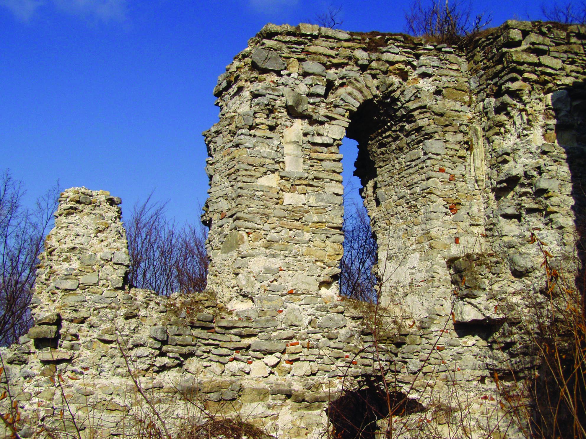 <p>ostatci kapele, XV. st., Cesargrad</p>