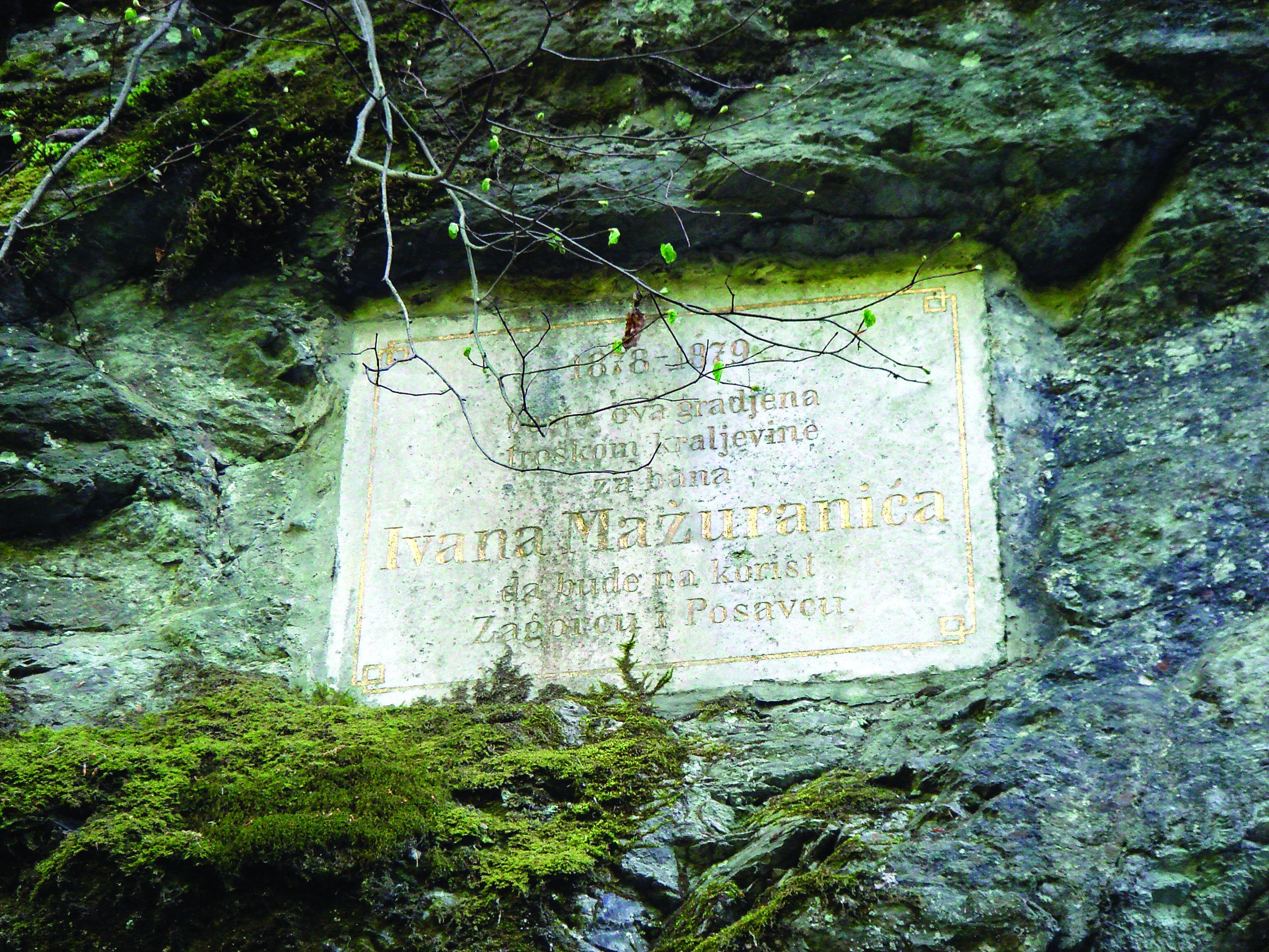 <p>spomen-ploča uz cestu Ka&scaron;ina&ndash;Laz&ndash;Marija Bistrica</p>