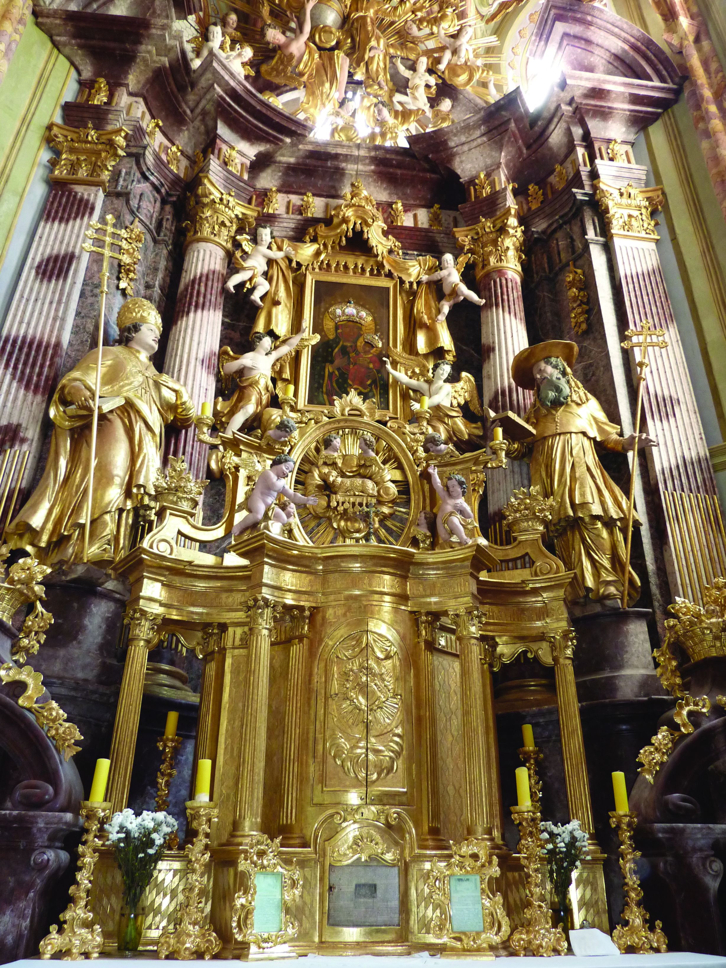 <p>glavni oltar, Aleksije K&ouml;niger, XVIII. st., župna crkva Bezgre&scaron;noga začeća Blažene Djevice Marije</p>