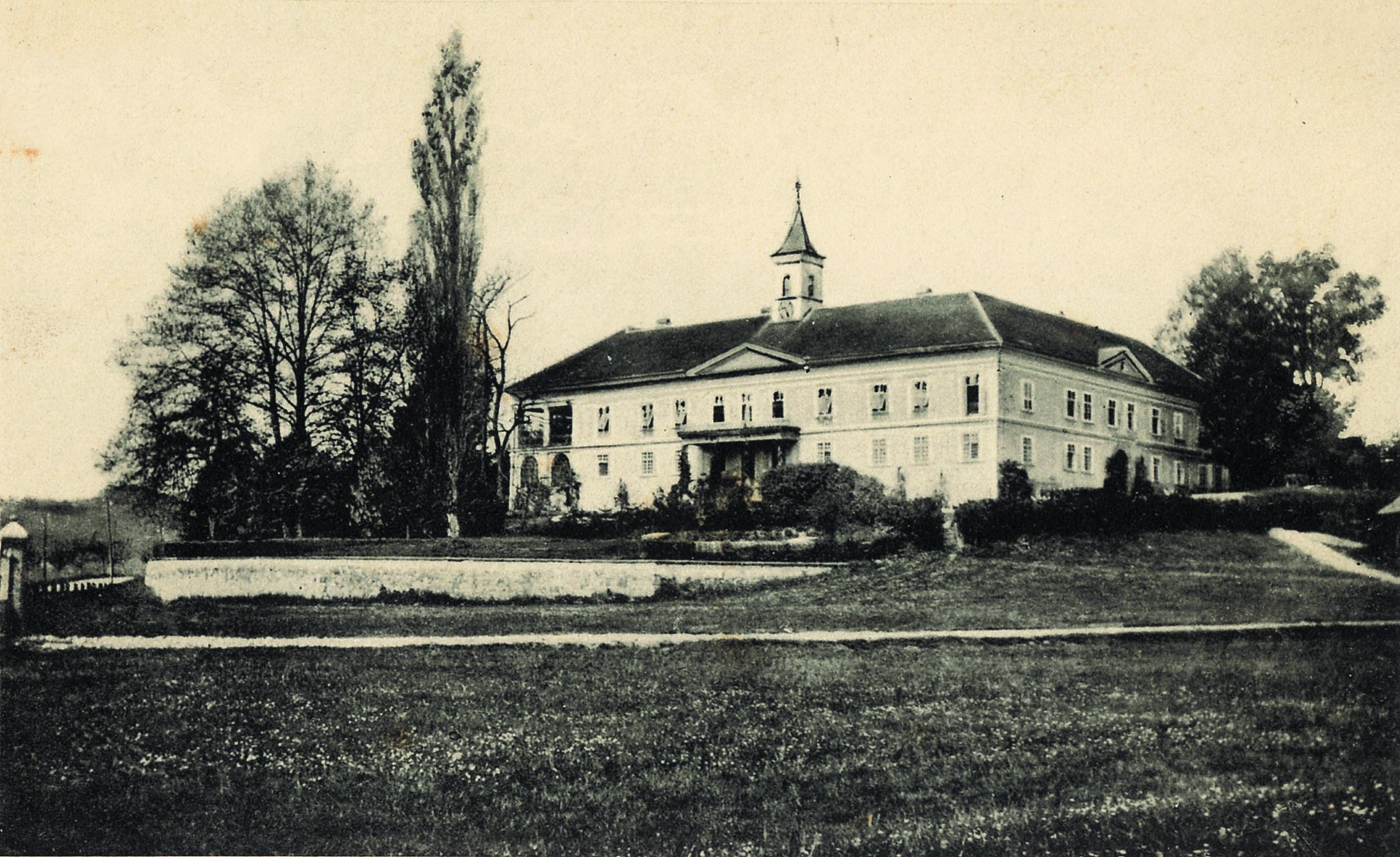 <p>dvorac Bežanec, XVIII-XIX. st., Valentinovo</p>