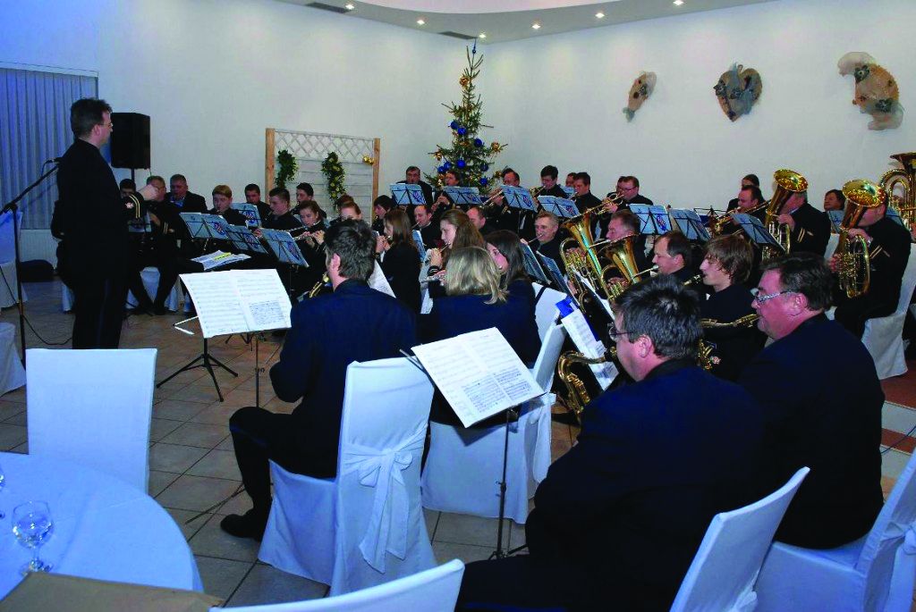 Puhački orkestar »Ivo Tijardović«