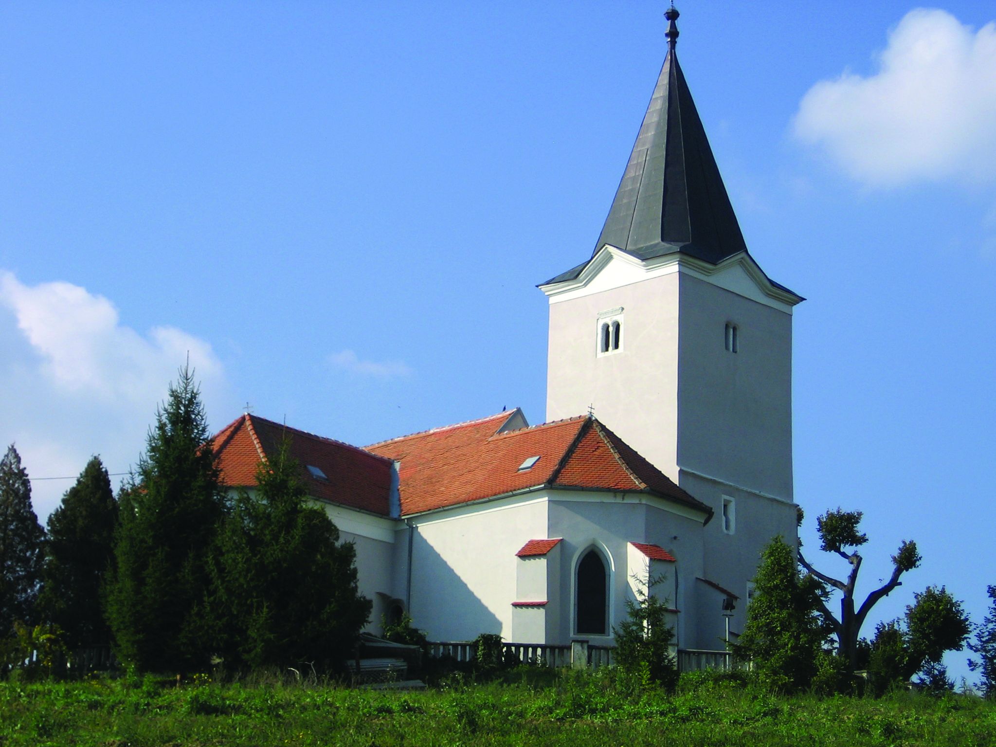 <p>zvonik župne crkve Uznesenja Blažene Djevice Marije, 1535, Zajezda</p>