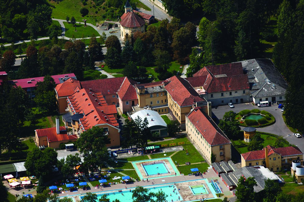 <p>lječili&scaron;ni kompleks</p>